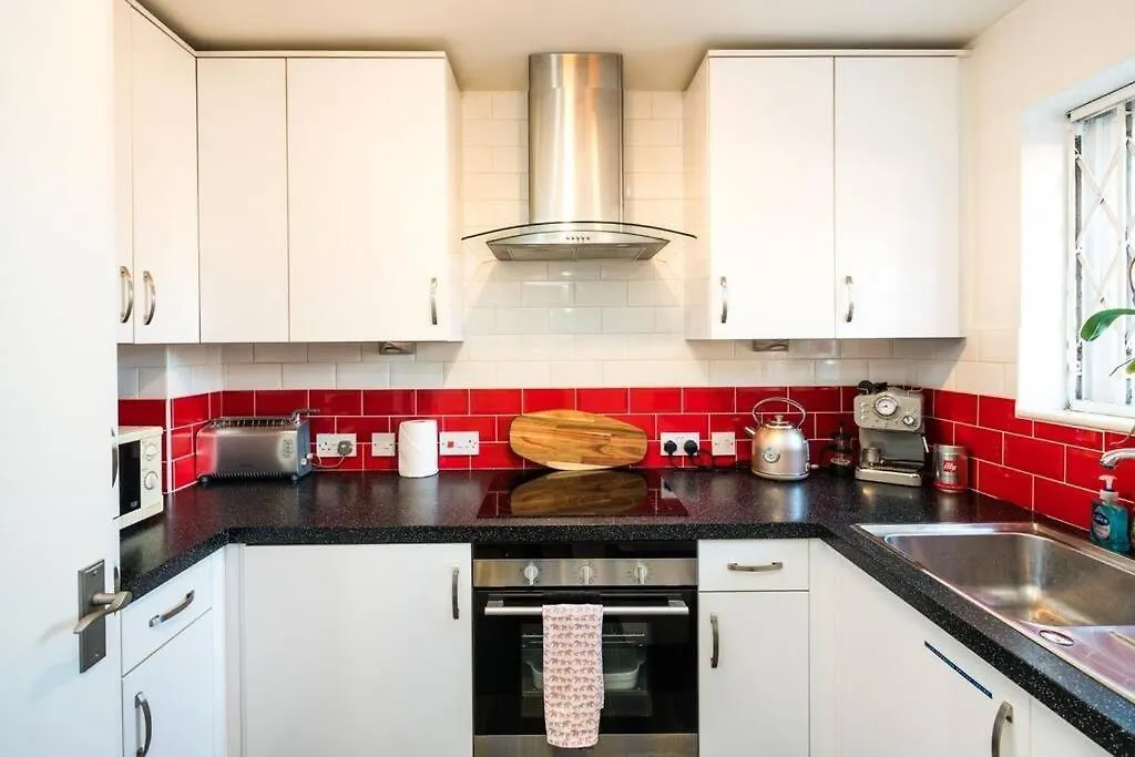 別荘 Fantastic Stay In Canary Wharf - 2 Bedrooms ロンドン イギリス