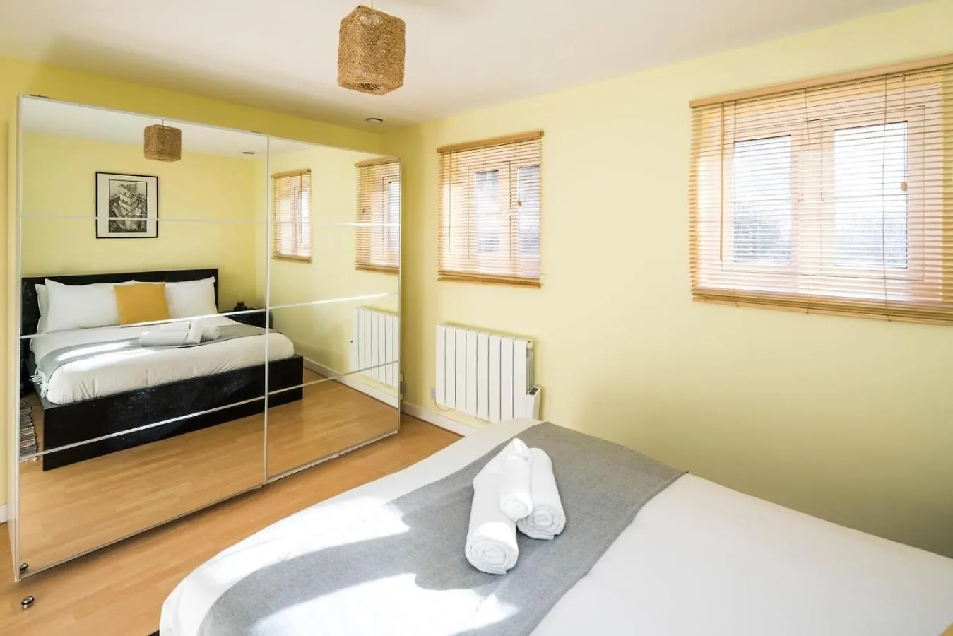 Fantastic Stay In Canary Wharf - 2 Bedrooms ロンドン 別荘