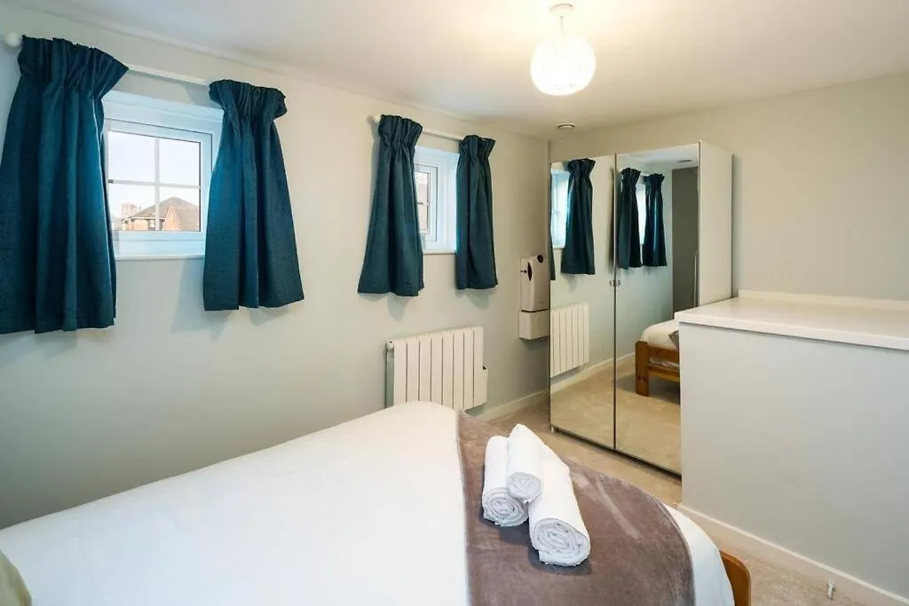 Fantastic Stay In Canary Wharf - 2 Bedrooms London 0*,